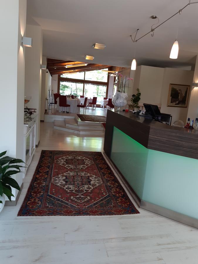 La Staffa Hotel Liedolo ภายนอก รูปภาพ